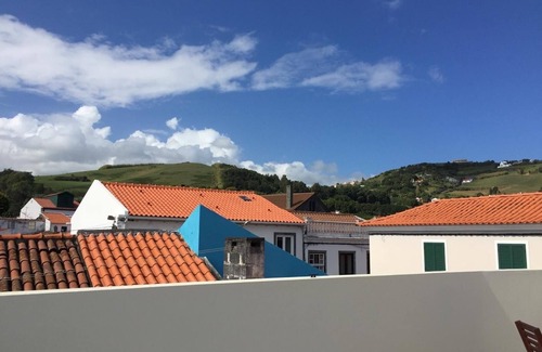 Horta House | Cheerful Studio House Casa Amarela 3030/AL