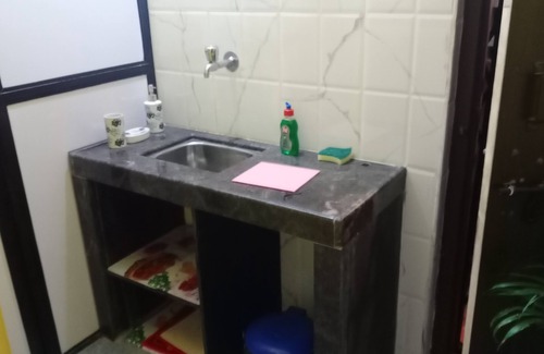 Alto de Porvorim House | Cheerful studio room 5 mins away from the mall