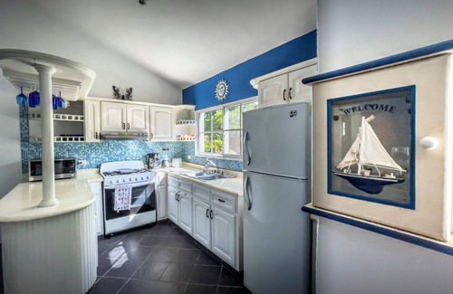 Sosua Villa | Cheerful villa with pool minutes from city center. Only 10 mins away from POP