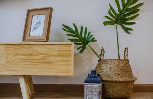 Chenghua Apartment | Chengdu Chenghua·Giant Panda Breeding Base Locals Apartment 00149350