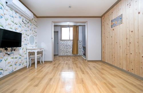 Cheongdo House | Cheongdo Persimmon Ville Pension