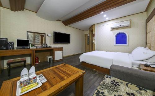 Cheongju Hotel | Cheongju Ochang memory stay