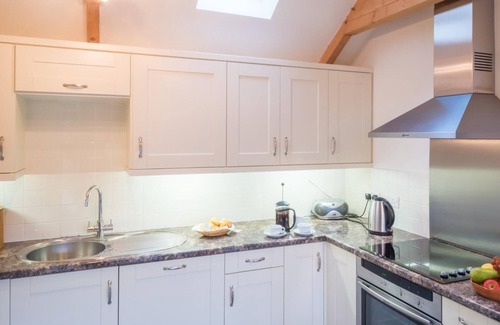 Wedmore Cottage | Cherry Plum Cottage - one bedroom