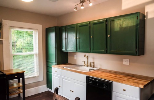 Massillon Apartment | Cherry Road Play Stay
