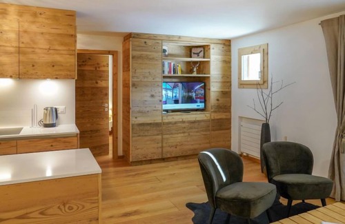 Celerina-Schlarigna Apartment | Chesa Palüdin 5 - Celerina by Interhome
