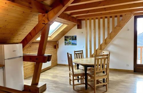 Saint-Pierre-d'Albigny Apartment | Chez Fred 202 - Parking Wifi Balcon