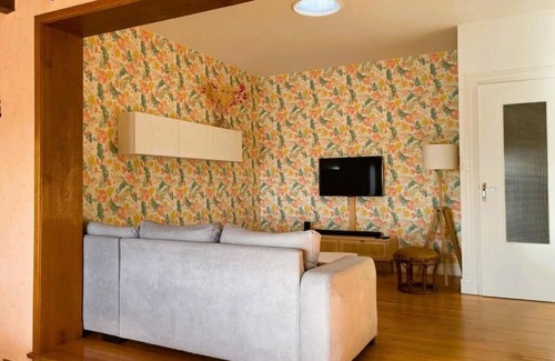 Saint-Pierre-le-Chastel Apartment | *Chez Maurice* Family home & Countryside