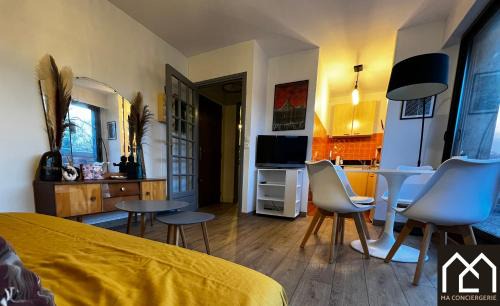Boulogne-Centre Apartment | Chez Perrine, Magnifique Appartement Face aux Remparts