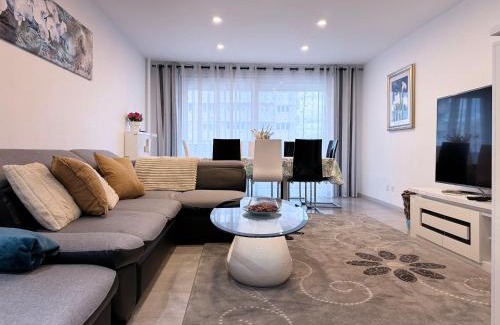Esplanade Apartment | Chez Vélia Grand 4 pièces, parking privé et emplacement idéal