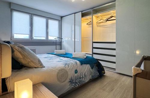 Esplanade Apartment | Chez Vélia Grand 4 pièces, parking privé et emplacement idéal