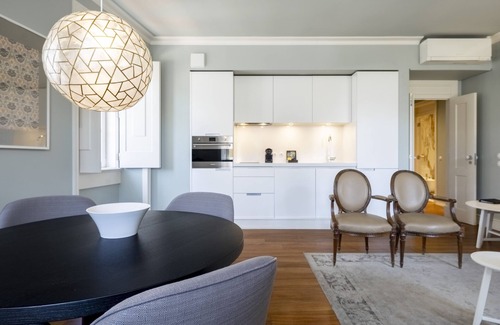 Encarnacao Apartment | Chiado Camões - Lisbon Best Apartments