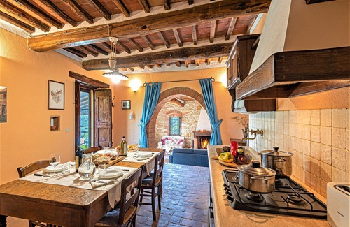 Monte Benichi Apartment | Chianti View, Garden for your small Family, Pool & Jacuzzi