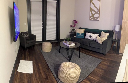 North Burnet Apartment | Chic 1-bedroom apartment with AC, WiFi in vibrant Austin