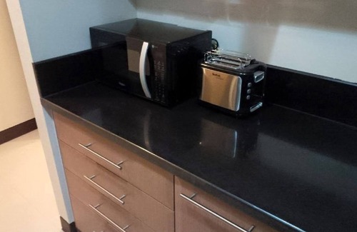 Salcedo Village Condo | Chic 1-bedroom condo in fantastic Makati City