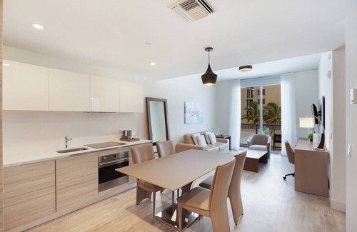 Hollywood Lakes Condo | Chic 1BR Condo w/Partial Ocean View at Costa-CS4