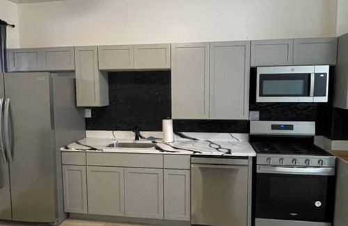 North Lawndale Apartment | Chic 2-bedroom apartment in vibrant Chicago with WiFi and AC
