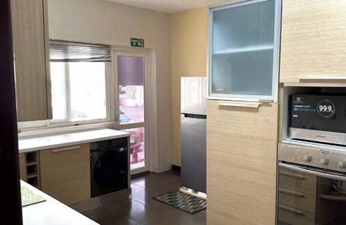 North Ridge House | Chic 3 Bedroom Apartment near Osu with WiFi, Gym and Pool