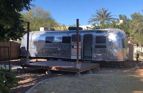 Paradise Valley Village House | Chic Airstream on a 1 acre lot on the golf course in Scottsdale