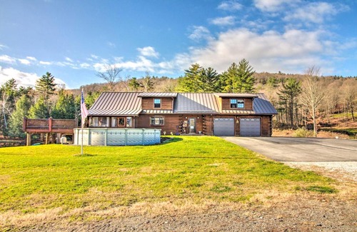 Florence House | Chic Brandon Cabin with Pool, Hot Tub and Sauna!