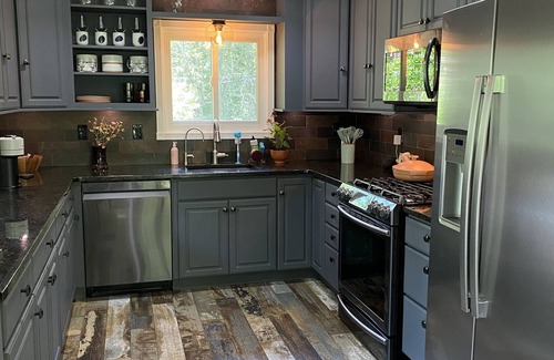 Walker Valley House | Chic Catskills Retreat Near Wineries & Epic Hiking