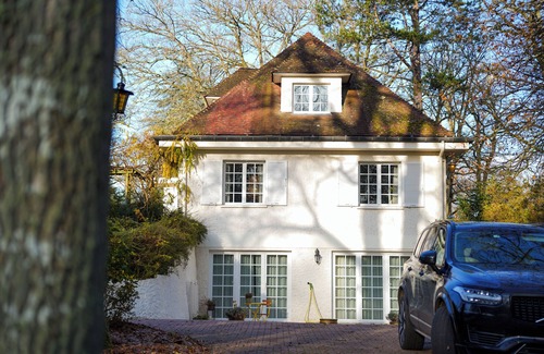 Auffargis House | Chic country house with swimming pool in the Rambouillet forest Chevreuse Valley