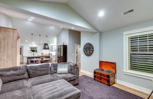 Holland House | Chic Hideaway with Fire Pit Less Than 2 Miles to Beach!