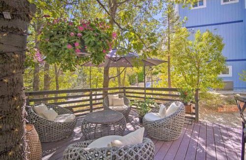 Cedar Glen House | Chic Lake House with Furnished Deck and Hot Tub!