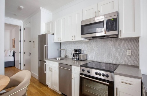 Upper East Side Apartment | Chic Lenox Hill 2BR w/In-Unit W/D, nr Hospital, by Blueground
