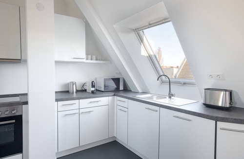 Neukoelln Apartment | Chic Neukölln Studio w/Elevator nr Spree, by Blueground