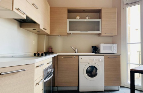Thiers Apartment | Chic & Spacious Getaway in Nice - 10 min to Beach