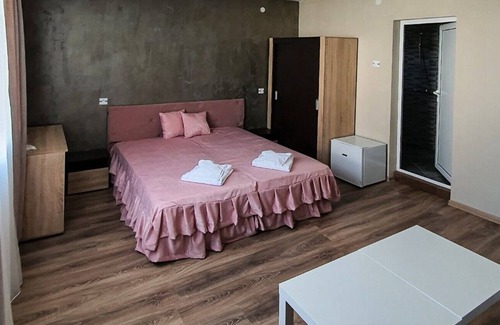 Sapareva Banya House | Chic Studio With Garden Close To Mineral Baths