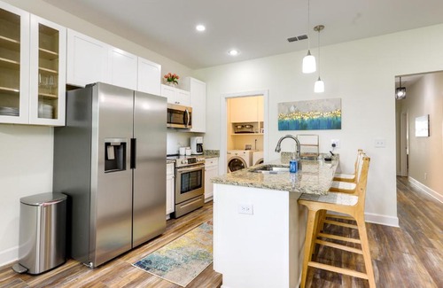Thomasville House | Chic Thomasville Home Walk to Downtown!