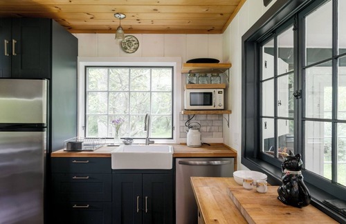 Bearsville Cottage | Chic two Cottage compound with pool and hot tub in a pastoral Woodstock setting.