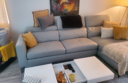 Azalea Park Villa | Chic Upscale duplex in the heart of the city