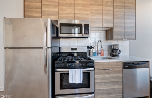 River West Apartment | Chicago Third Floor Studio by 747 Lofts