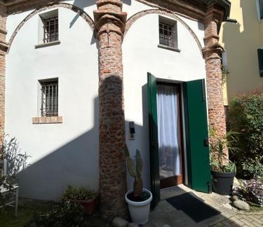 Rovigo Apartment | Chiesetta abside ex seminario -Apartment Rovigo