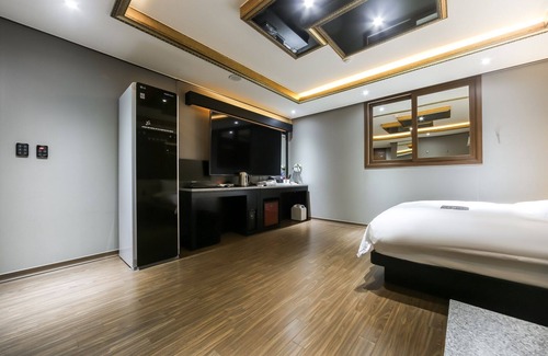 Chilgok-gun Hotel | Chilgok Weagwan Ten