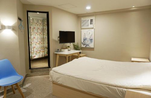 North Point House | China HK Motel
