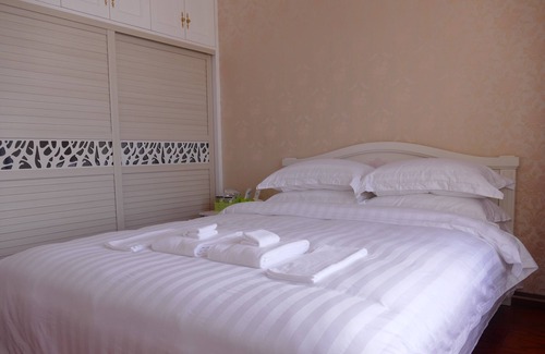 Guiyang County Apartment | Chinese Garden Penthouse 欧芳阁