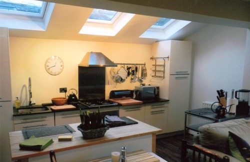 Chiswick Apartment | Chiswick, London,W4, 2 Bedroom Garden Flat.