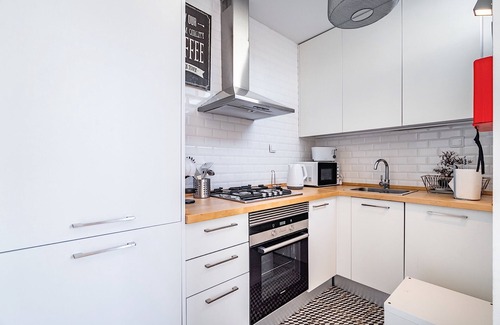 Santo Condestavel Apartment | Chives Apartment, WiFi, AC, Balcony !New!