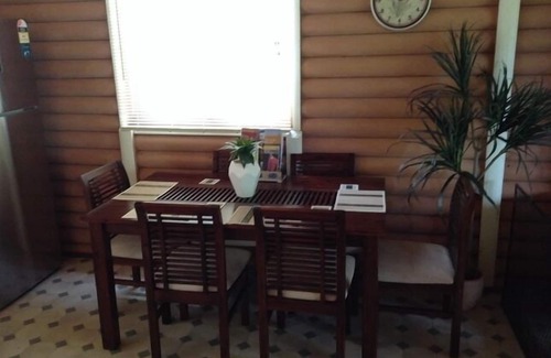 White Beach House | Chloe's Cabin - White Beach