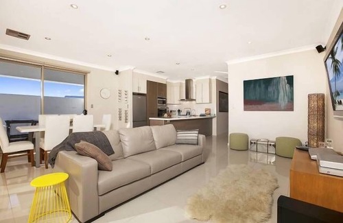 Christies Beach House | Christies Beach Exclusive Townhouse
