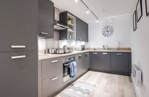 Bordesley House | Chrome Homes - New 1 Bed City Centre Wi-Fi/SmartTV