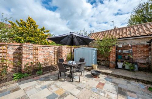 Wangford House | Church Cottage