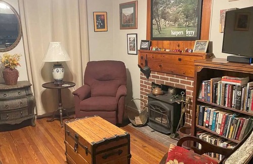 Harpers Ferry Cottage | Church Street Cottage