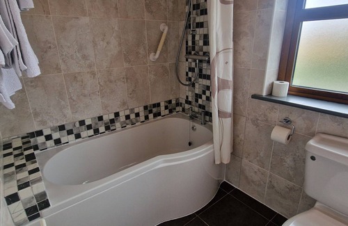 Rathmadder Bed & Breakfast | Church View B&B
