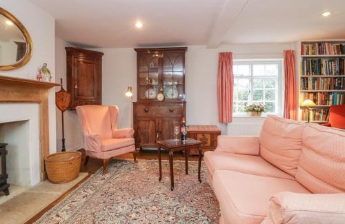 Swallowcliffe House | Church View