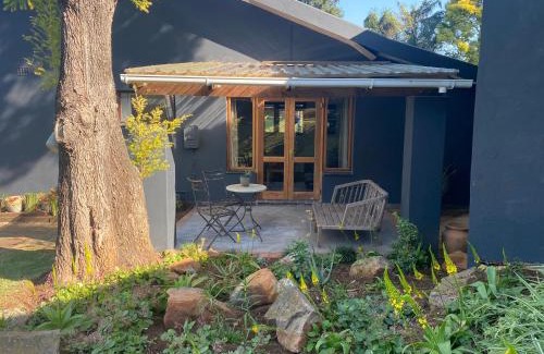 Winston Park Apartment | Churchill Cottage