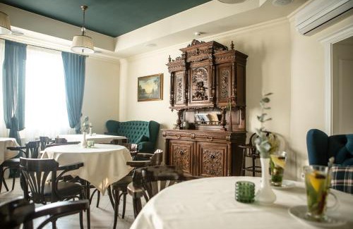 Vinnytsya Hotel | Churchill-Inn